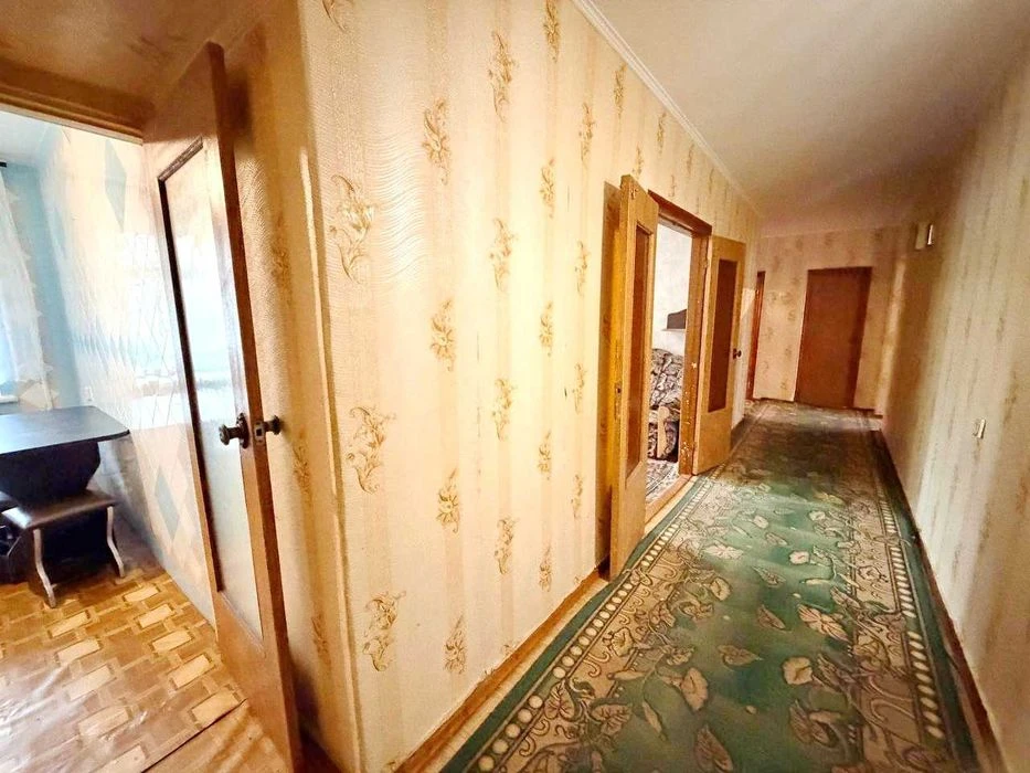 Продаж великої 3к квартири з окремими кімнатами. Зручний 2 п