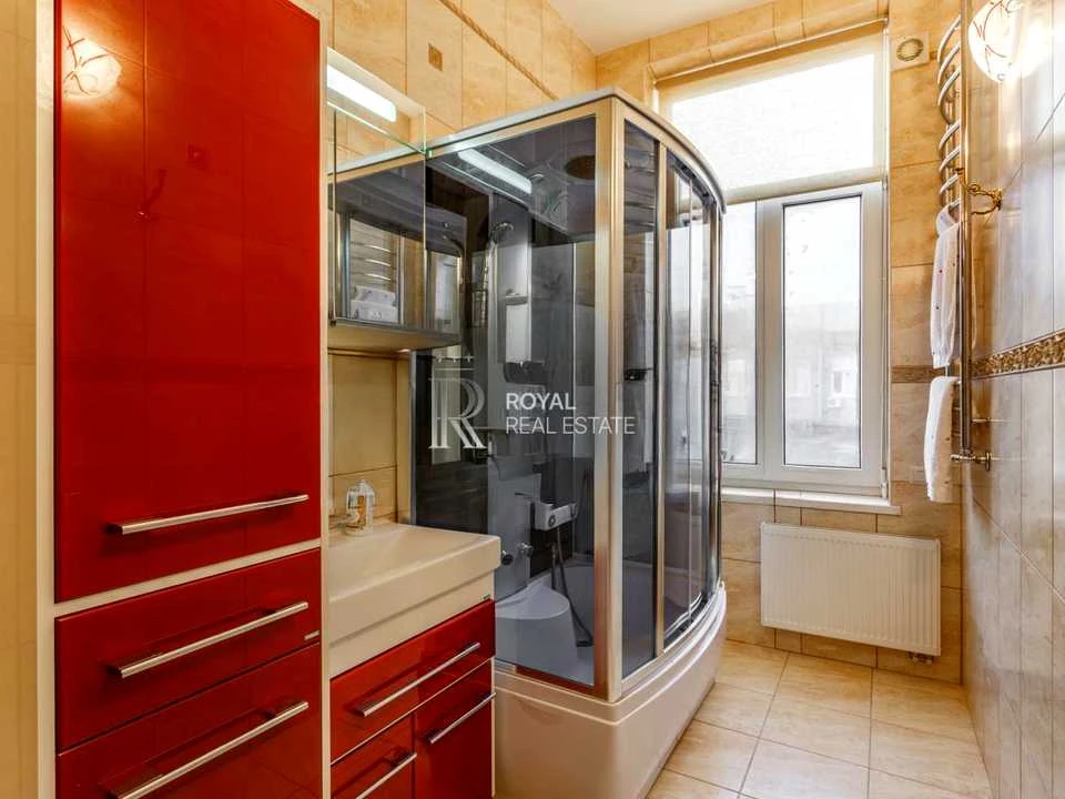 Квартира. Київ, Тарасівська вул.