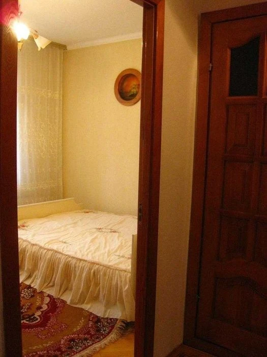 Дуже охайна квартира, метро Святошин.
