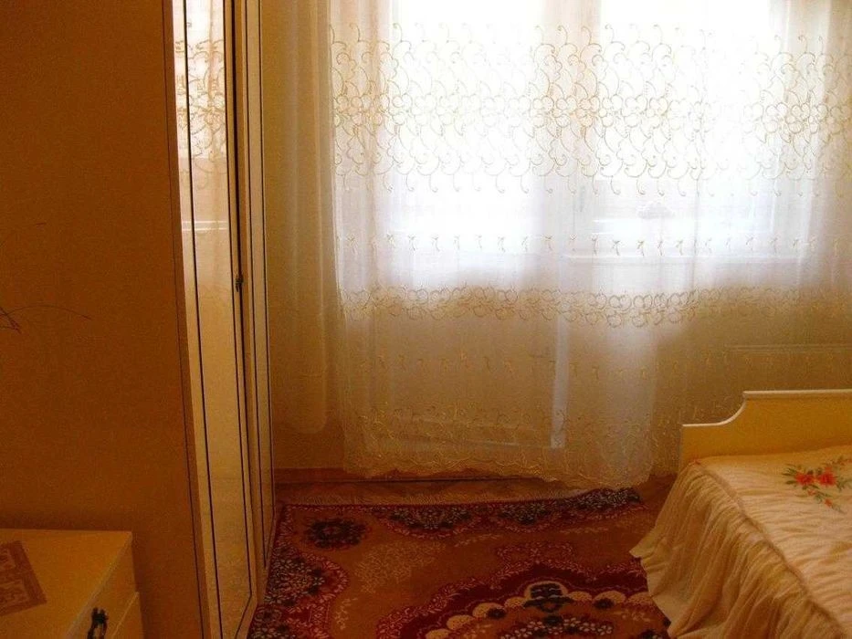 Дуже охайна квартира, метро Святошин.