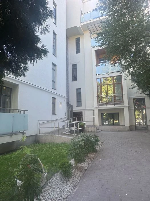 Продаж 2 кім. новобуд. Карманського,6