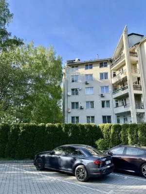 Продаж 4 кімн.квартира 154 м² 3/6ц вул.Леся Курбаса 350000$