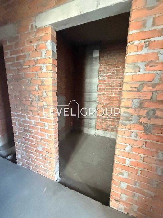 Продаж 2-кімнатна квартира 72 м² з великим балконом у ЖК RYB