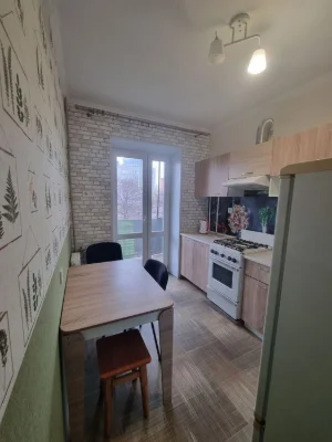 Продам 1 к кв в центрі Дніпра