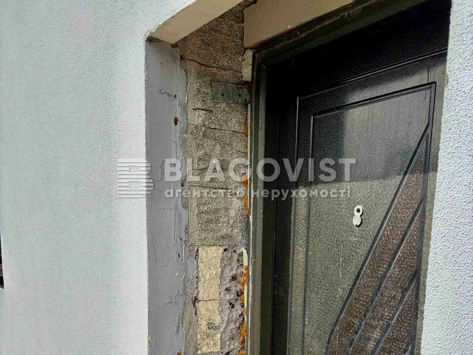 Будинок. Київ, Святищенська вул.