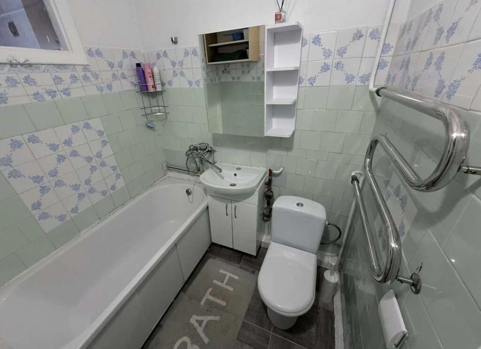 (5) Продам 2к квартиру на Вишенці 9337