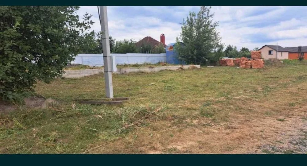 (3) Продам земельну ділянку на Барському шосе 1736