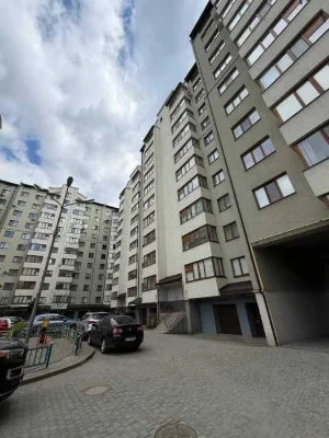 Продається затишна 2-кімнатна квартира у заселеному ЖК, цент