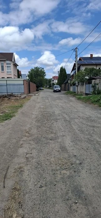 Продам ділянку  в Лезнево
