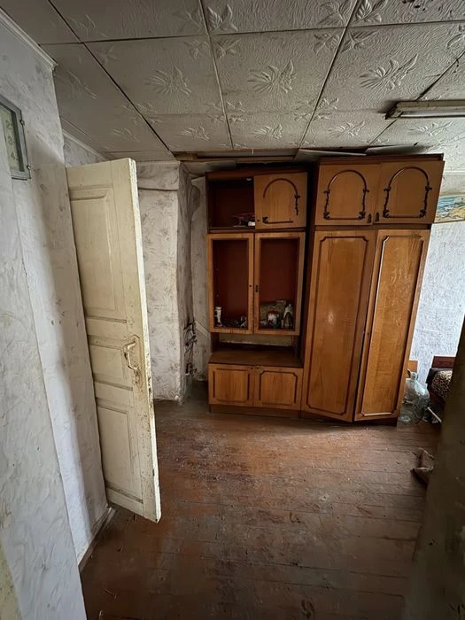 Продам будинок в центрі смт Ярмолинці. Без комісії