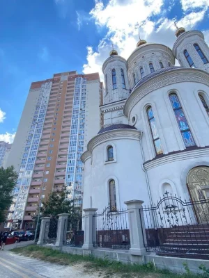 Оренда стильної 3-кімн на Гмирі, 14. ЖК Патріотика. Метро Ос