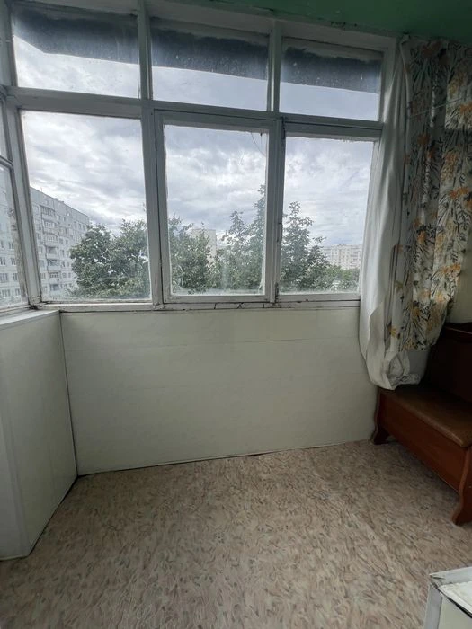 Продам 1 комн.кв.Салтовка 624 м/р,Салтовское Шоссе 242 б,2 б