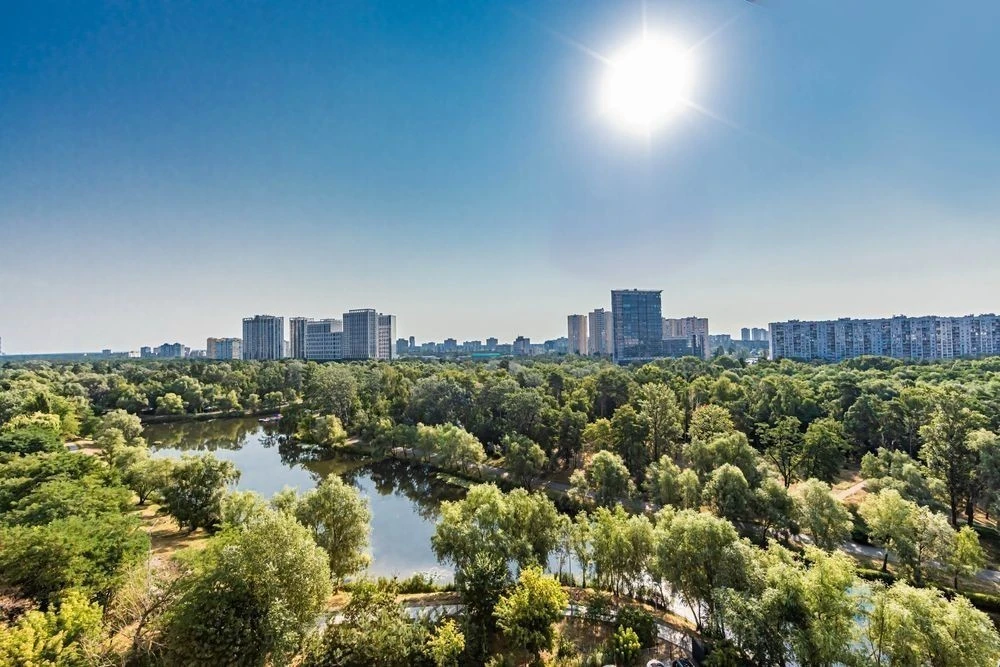 ! Sale of a new 3-room designer apartment with a view of the park, residential complex