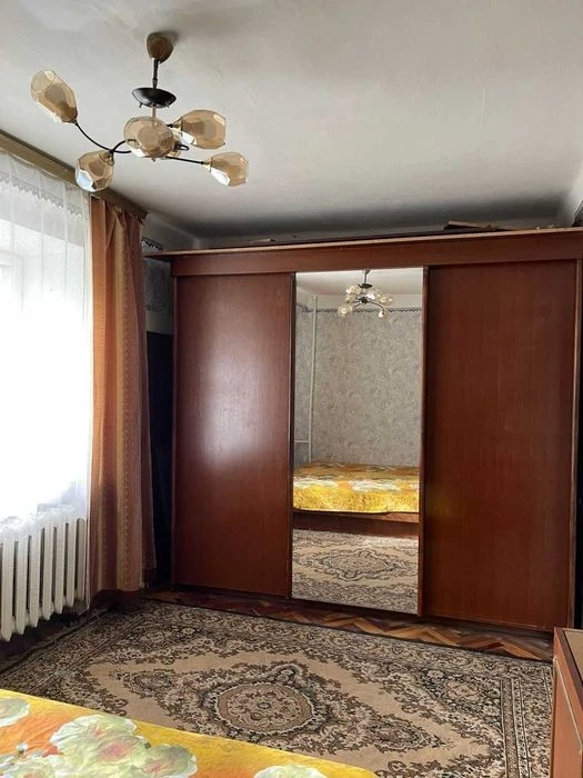 Дніпровський р-н, вул. Ентузіастів, Русанівка, 1 поверх, 2 к