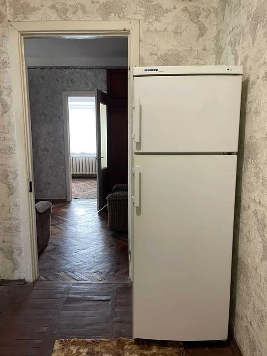 Дніпровський р-н, вул. Ентузіастів, Русанівка, 1 поверх, 2 к