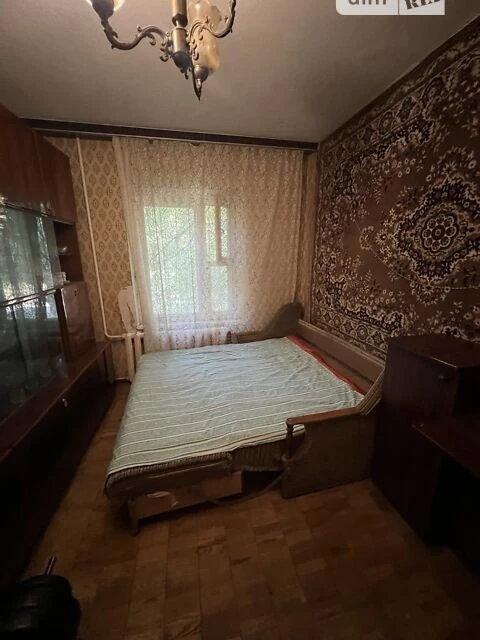 Здам в оренду кімнату на вул. Новомостицька 2Г довгостроково