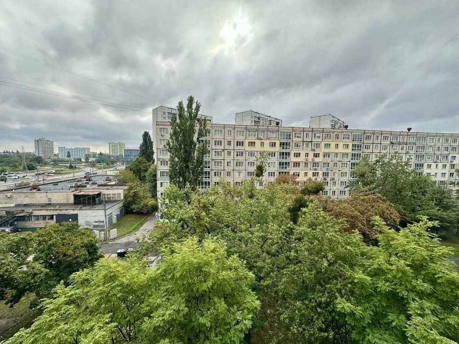 Андрія Малишка 31, 1к, є газ, є бойлер, м Чернігівська 2 хв