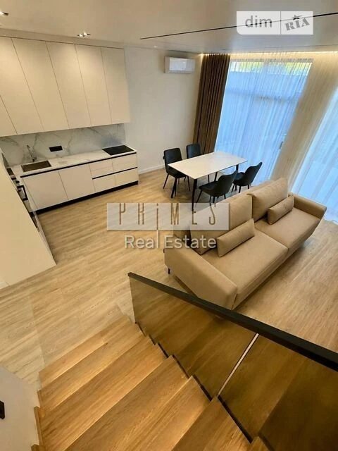 Продаж 2 поверхового таунхауса 120 кв. м, 2 кімнати, на вул.
