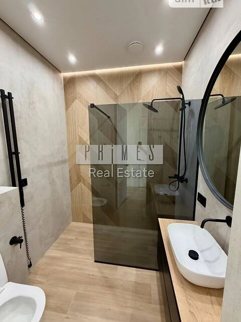 Продаж 2 поверхового таунхауса 120 кв. м, 2 кімнати, на вул.