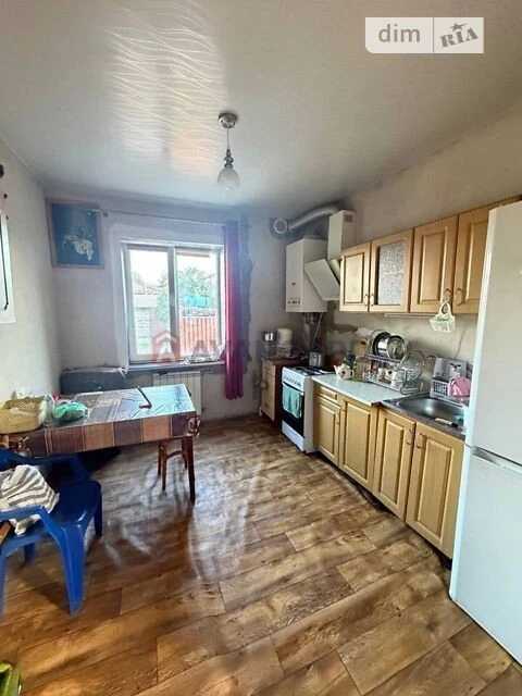 Продаж 2 поверхового будинку з ділянкою на 4 сотки, 202 кв.