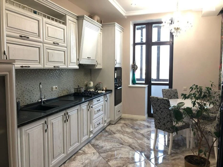 Продаж квартири 3 кімнати