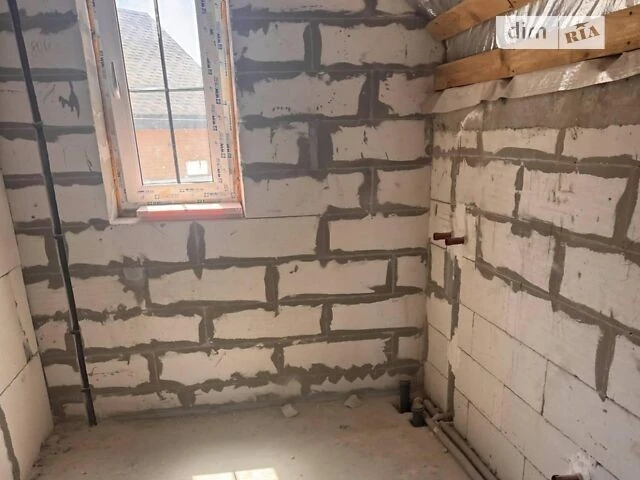 Продаж 2 поверхового будинку з ділянкою на 1 сотку, 105 кв.