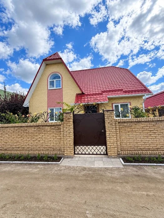 Продам великий будинок Таромське