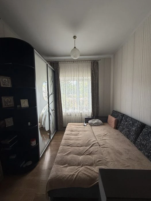 Продам великий будинок Таромське
