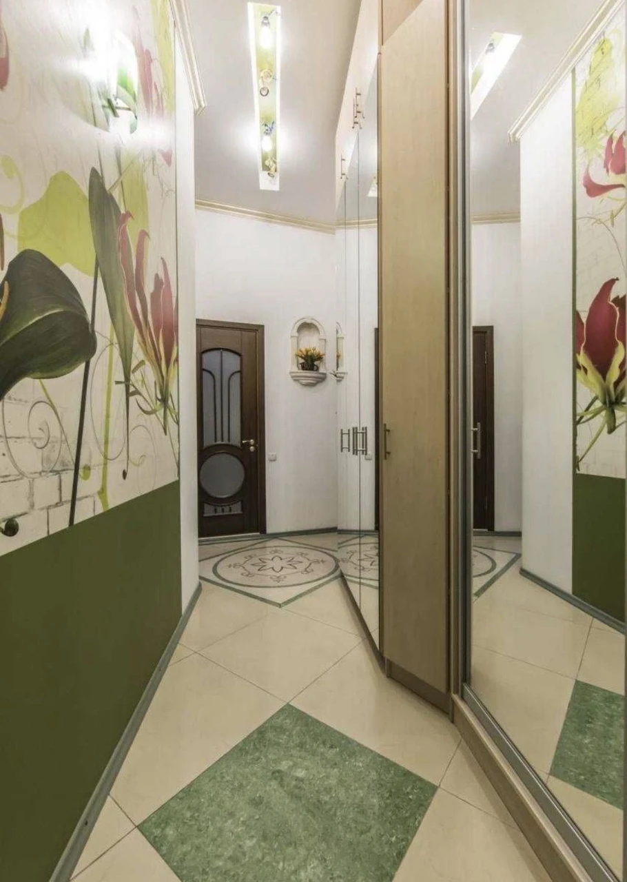 Продаж квартири вул. Рейтарська 31/16 в Києві / W-7461277