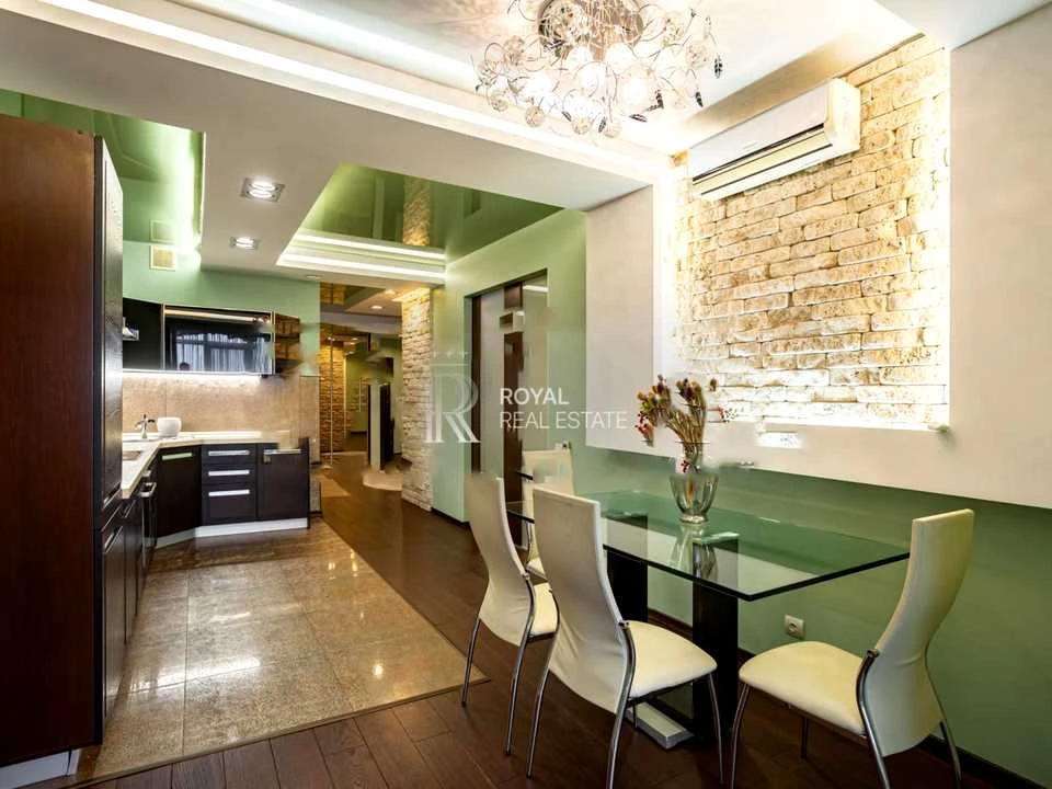 Apartment. Kyiv, Chokolivskyi Blvd.