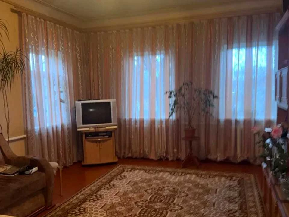 Будинок. Дніпро, Нікопольська вул.