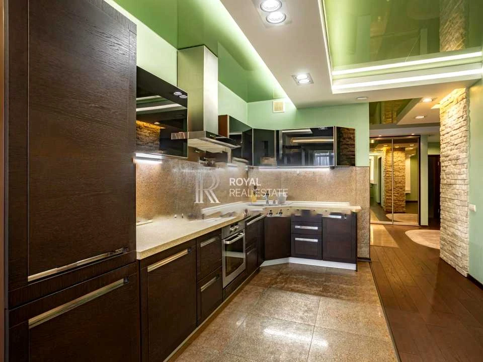 Apartment. Kyiv, Chokolivskyi Blvd.