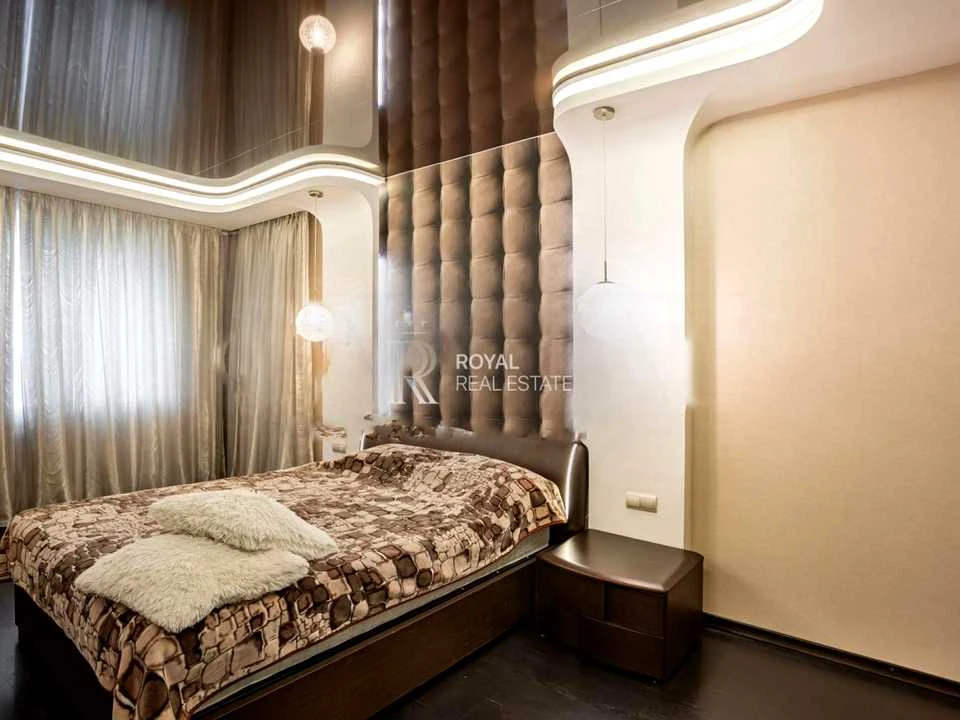 Apartment. Kyiv, Chokolivskyi Blvd.