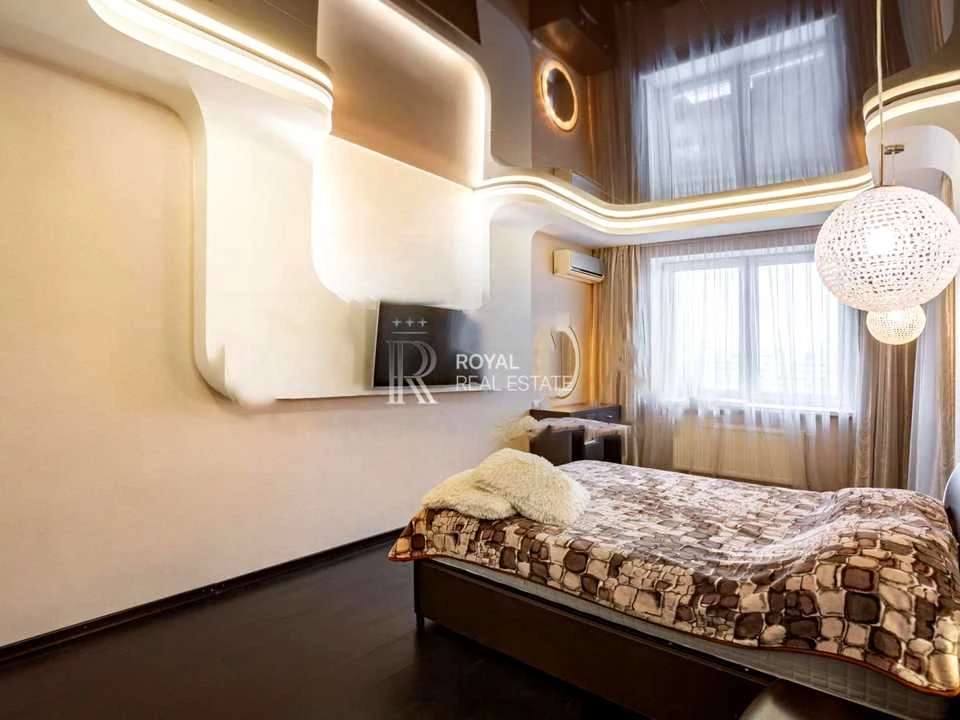 Apartment. Kyiv, Chokolivskyi Blvd.