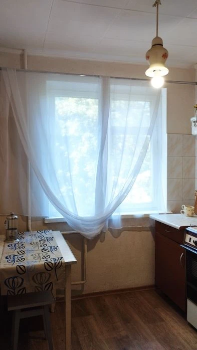 Ls53 I will sell a two-room apartment near the Heroes of Labor market