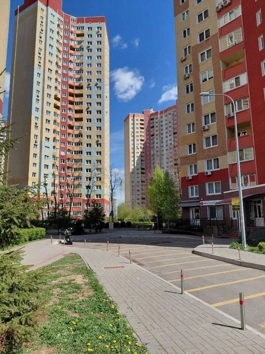 Продаж однокімн квартири вул. Самійла Кішки 5 /Голосіївський