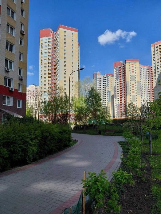 Продаж однокімн квартири вул. Самійла Кішки 5 /Голосіївський