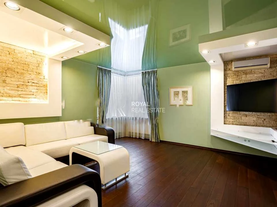 Apartment. Kyiv, Chokolivskyi Blvd.