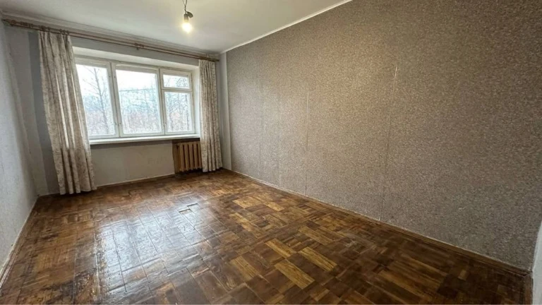 2х ЧЕШКА НА ПРОСПЕКТІ НЕЗАЛЕЖНОСТІ (МІКРОРАЙОН), Продається