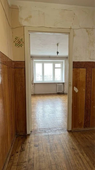 2х ЧЕШКА НА ПРОСПЕКТІ НЕЗАЛЕЖНОСТІ (МІКРОРАЙОН), Продається