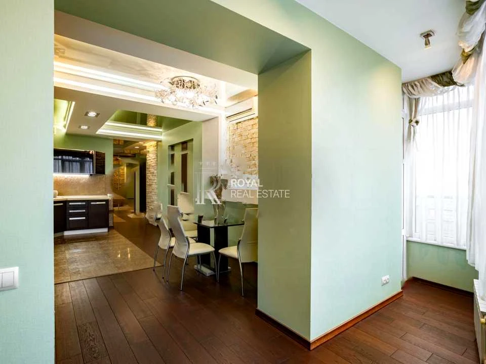 Apartment. Kyiv, Chokolivskyi Blvd.