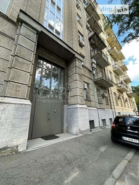 Sale of 3-room apartment 82 sq. m. on Ivan Kozlovsky Avenue 5 •