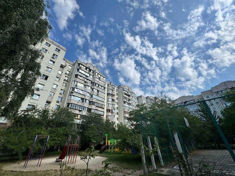 Без% 2-х кім квартира Вільямса Рудницького 11 Теремки 2 Іпод