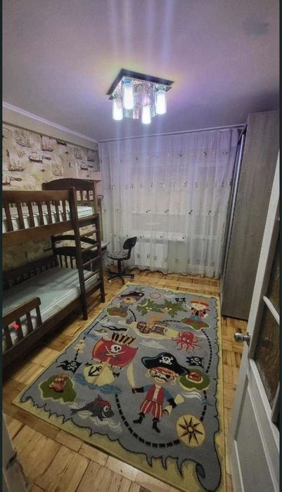 Продам 2х кім  квартиру Вул.Світла Хортицький р-н