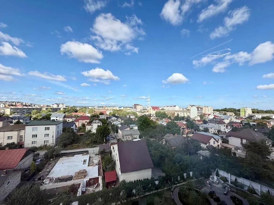 Новинка! Двокімнатна квартира в центрі з видом на місто