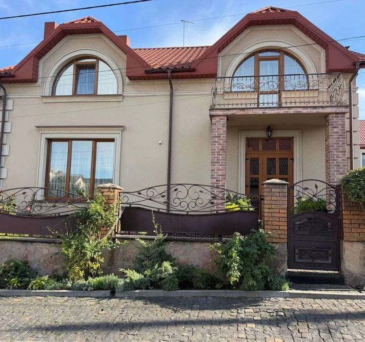 Продаж будинку , вул Жуковського