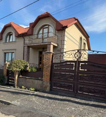 Продаж будинку , вул Жуковського