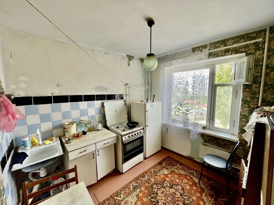 Продам трикімнатну квартиру на Намиві! Кухня 8,5 м