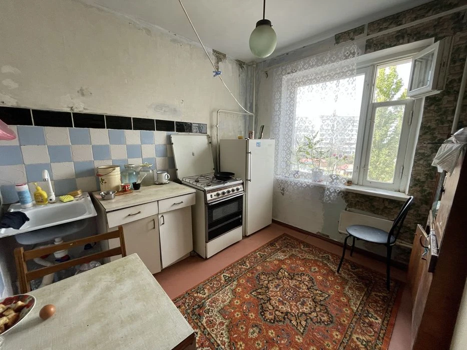 Продам трикімнатну квартиру на Намиві! Кухня 8,5 м