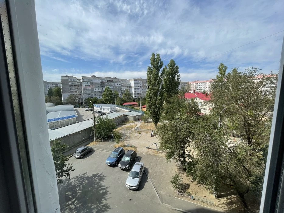 Продам трикімнатну квартиру на Намиві! Кухня 8,5 м
